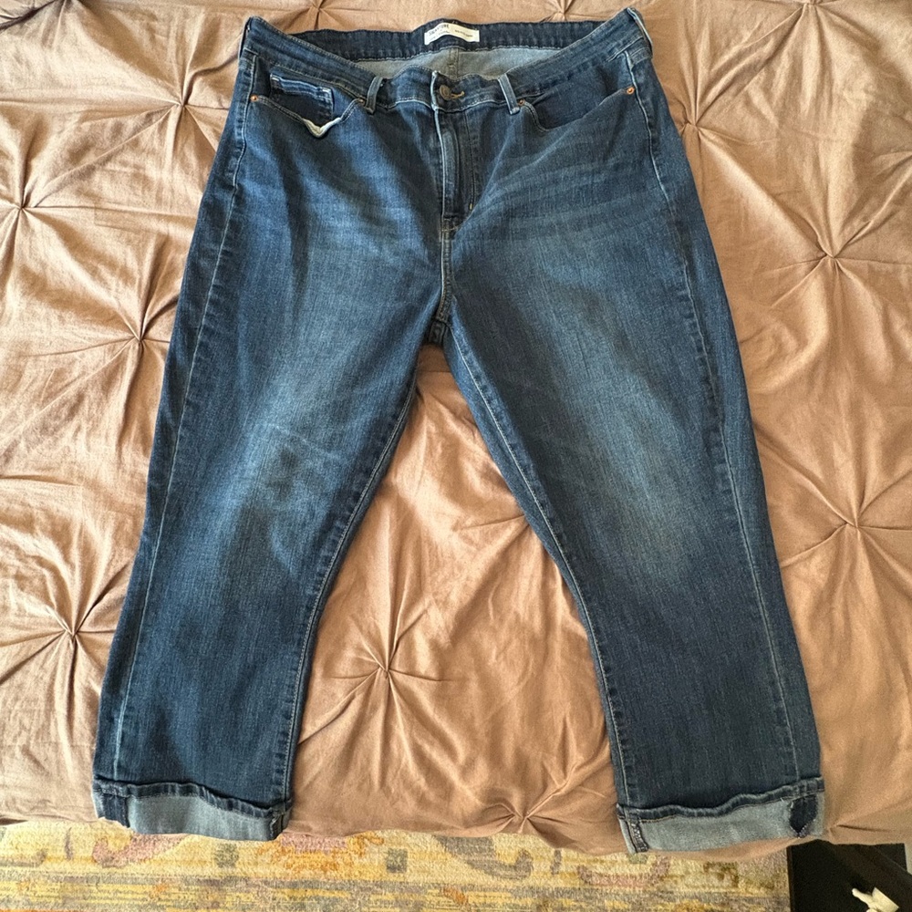 Signature by Levi Strauss Dark Blue Capri Jeans